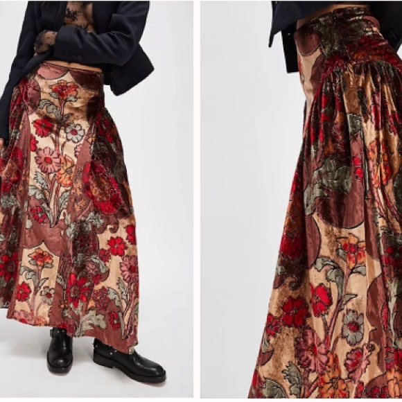 Free People Dresses & Skirts - Free People Velvet Petals Maxi Skirt
Multicolor Floral Maxi Skirt